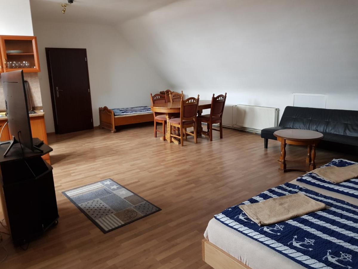Motel Kotva Ivanka pri Dunaji Extérieur photo