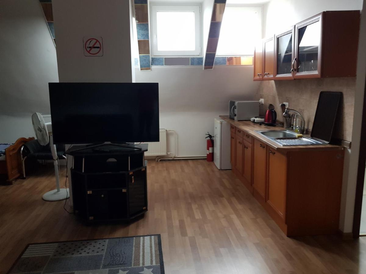 Motel Kotva Ivanka pri Dunaji Extérieur photo