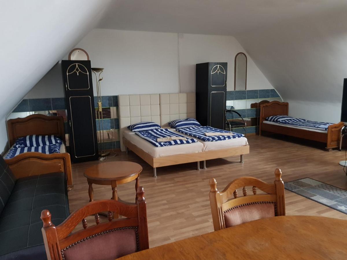 Motel Kotva Ivanka pri Dunaji Extérieur photo